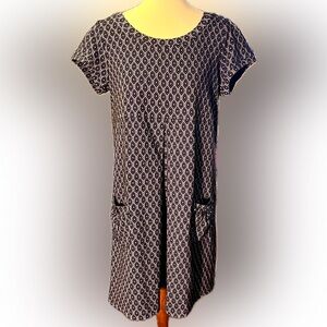 En Focus shirt sleeve front pleat, back button dress